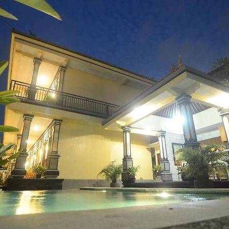 Kusuma Guesthouse Canggu Esterno foto
