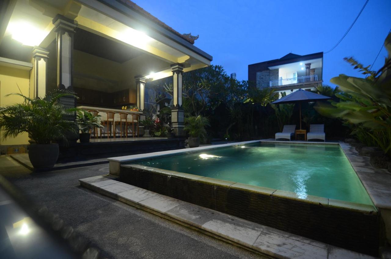 Kusuma Guesthouse Canggu Esterno foto