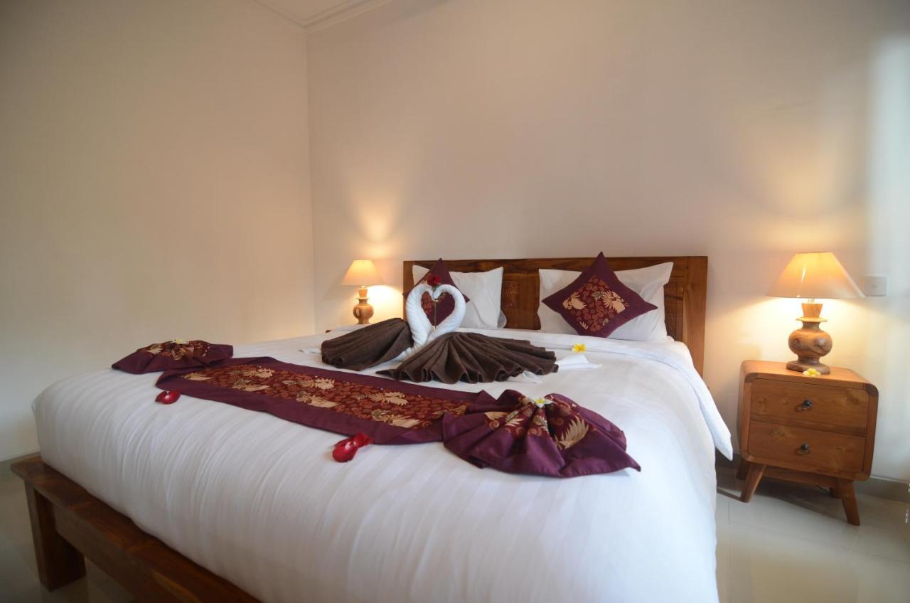Kusuma Guesthouse Canggu Esterno foto