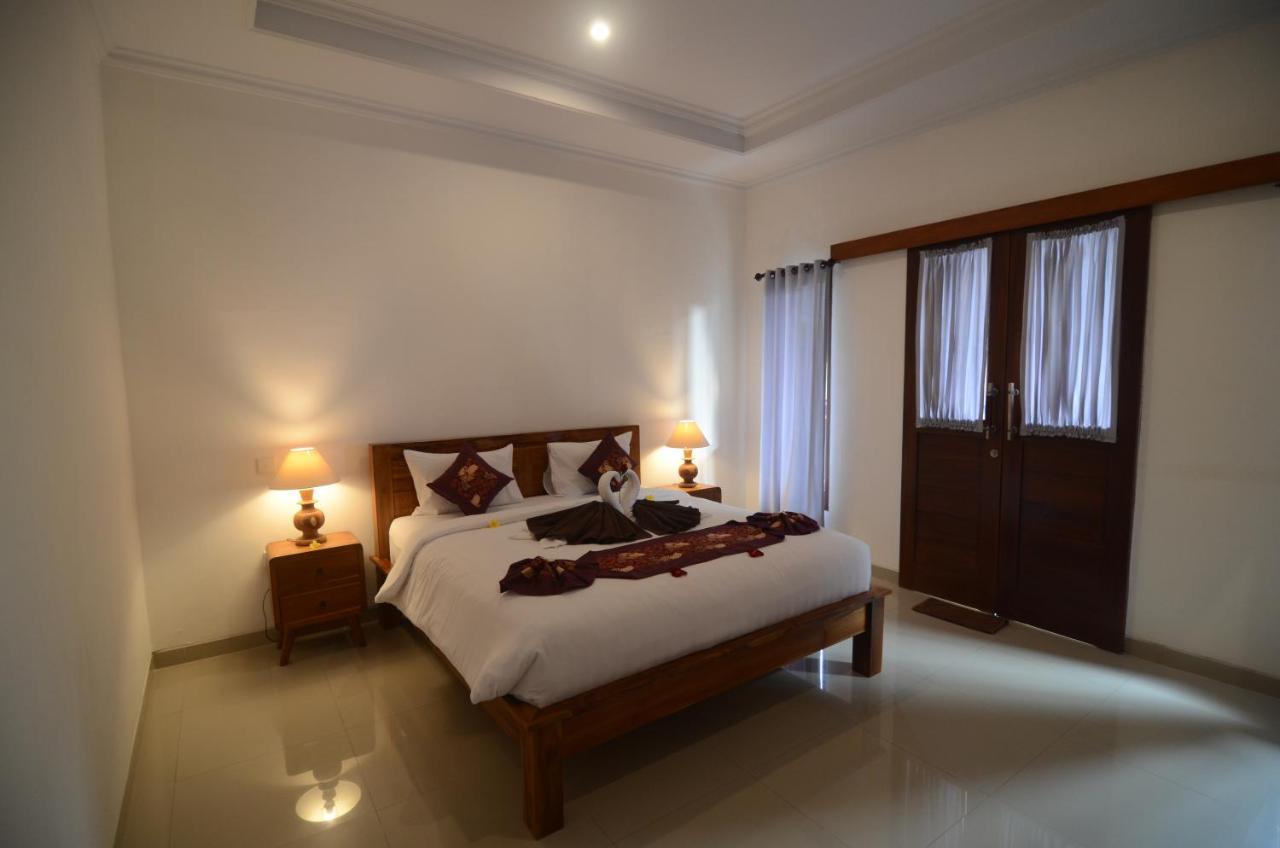 Kusuma Guesthouse Canggu Esterno foto