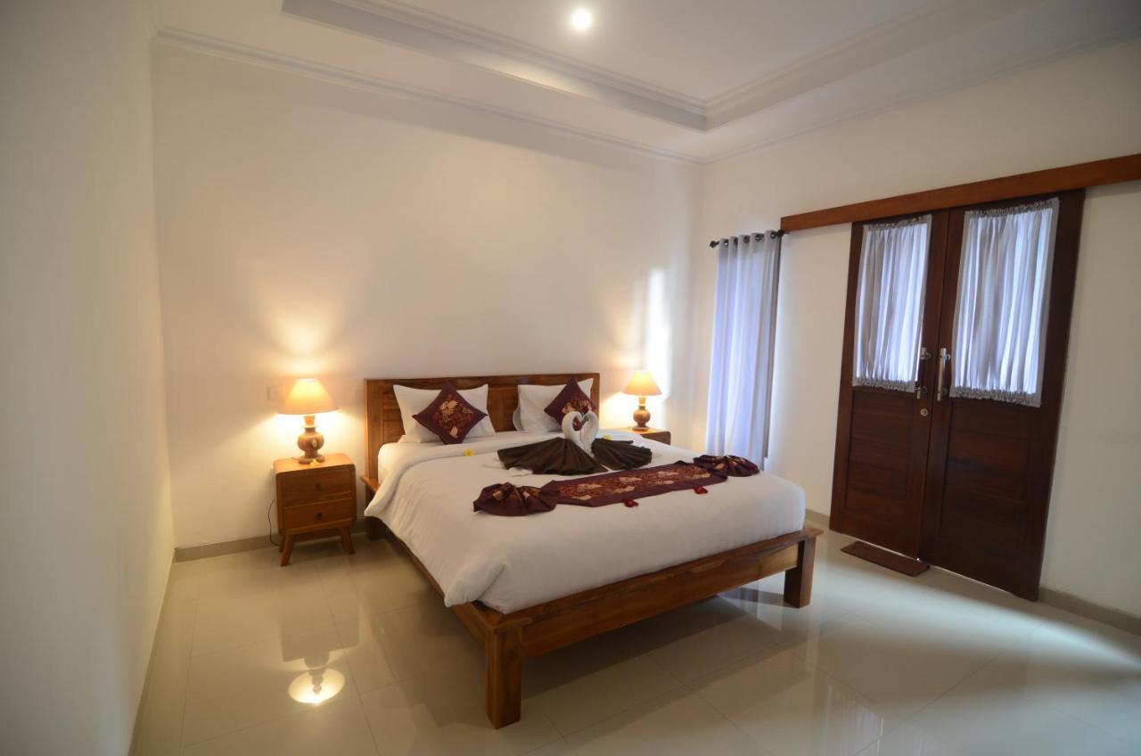 Kusuma Guesthouse Canggu Esterno foto