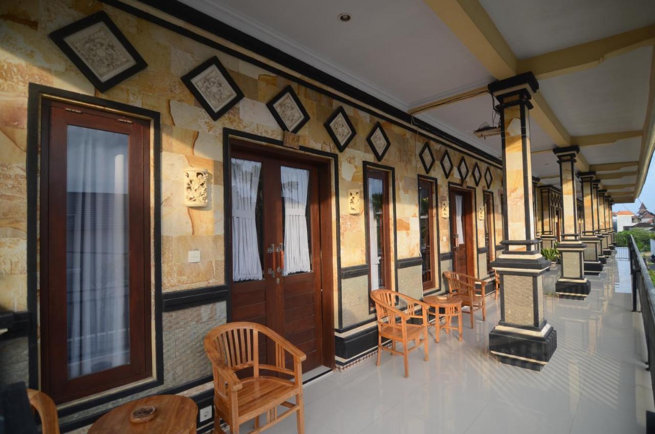 Kusuma Guesthouse Canggu Esterno foto