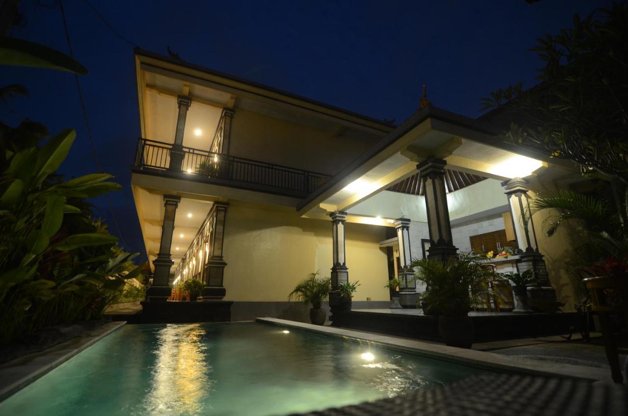 Kusuma Guesthouse Canggu Esterno foto