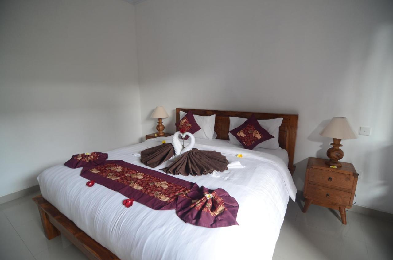 Kusuma Guesthouse Canggu Esterno foto