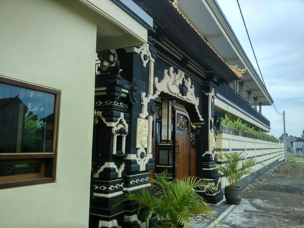 Kusuma Guesthouse Canggu Esterno foto