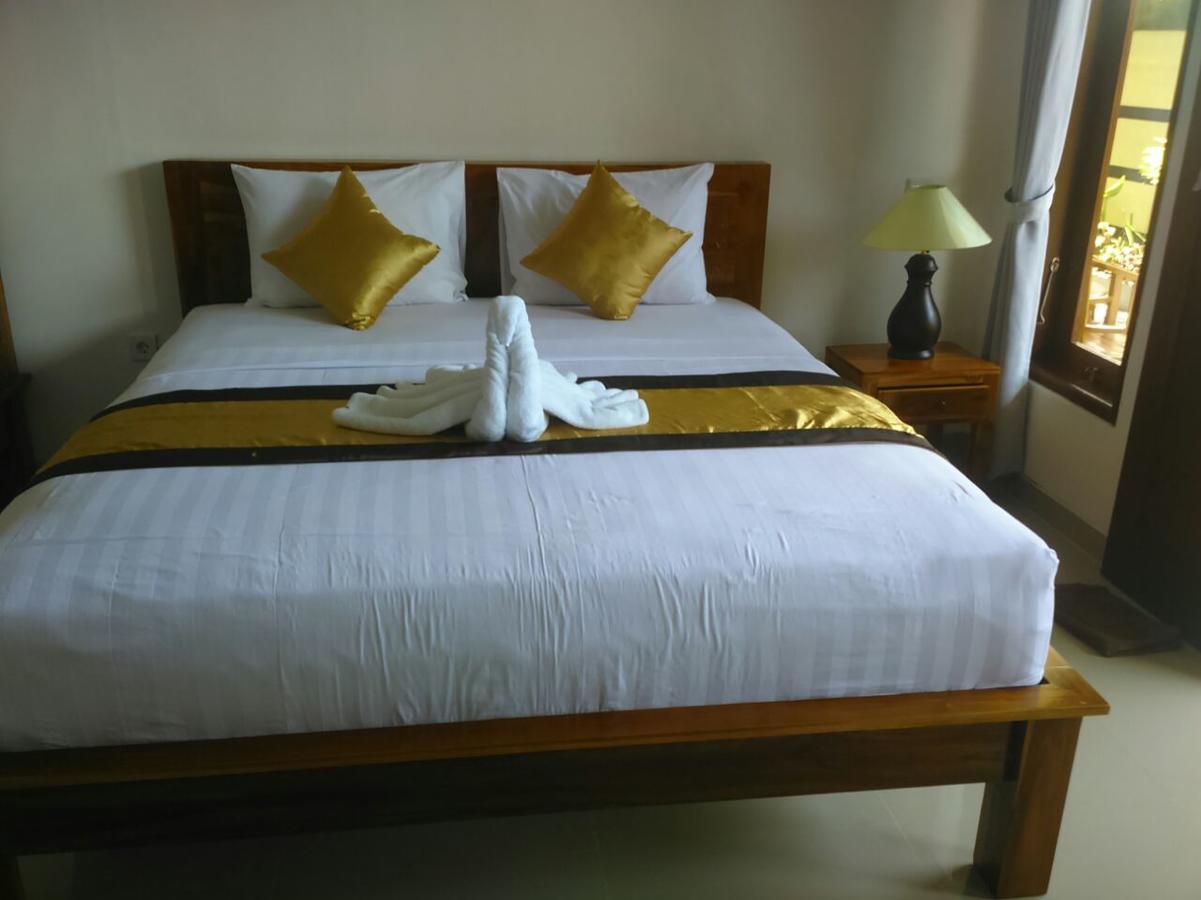 Kusuma Guesthouse Canggu Esterno foto