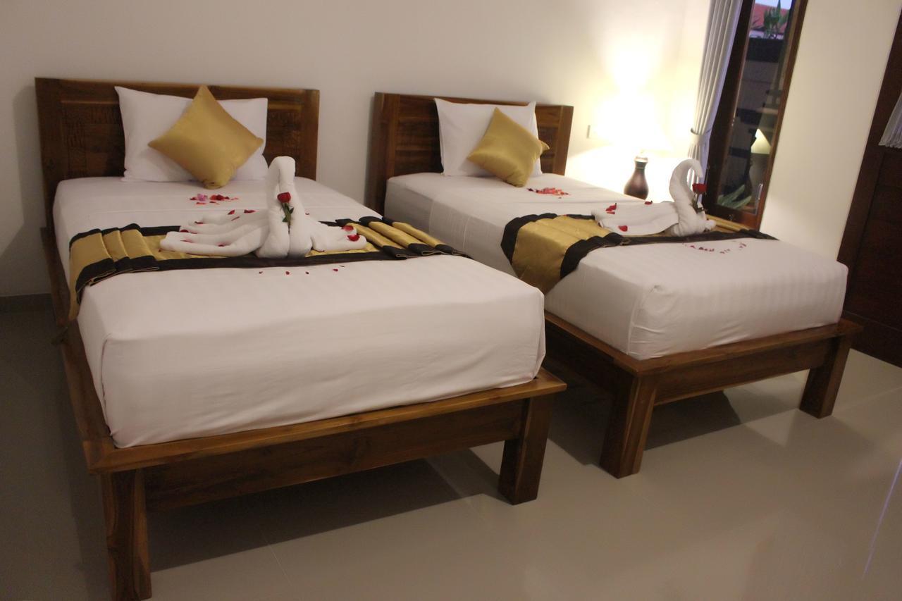 Kusuma Guesthouse Canggu Esterno foto