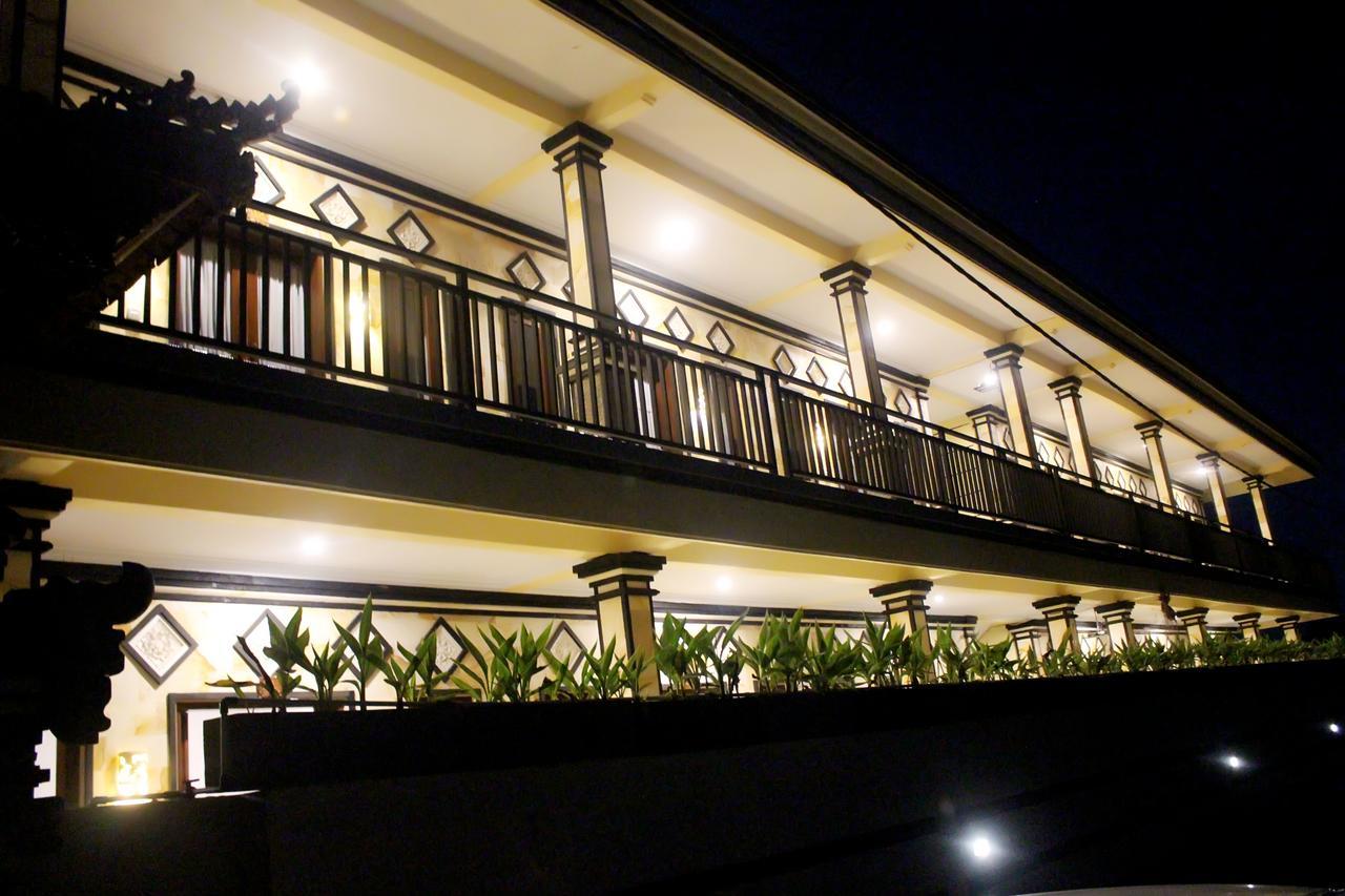 Kusuma Guesthouse Canggu Esterno foto