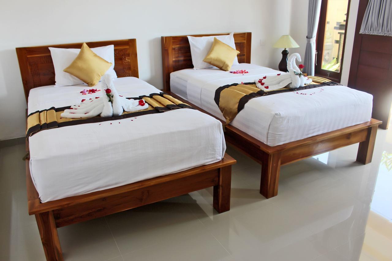 Kusuma Guesthouse Canggu Esterno foto