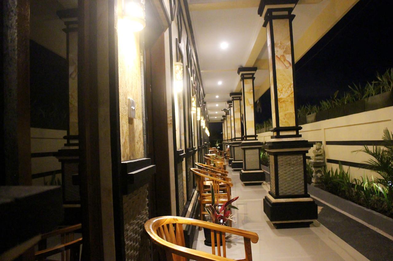 Kusuma Guesthouse Canggu Esterno foto